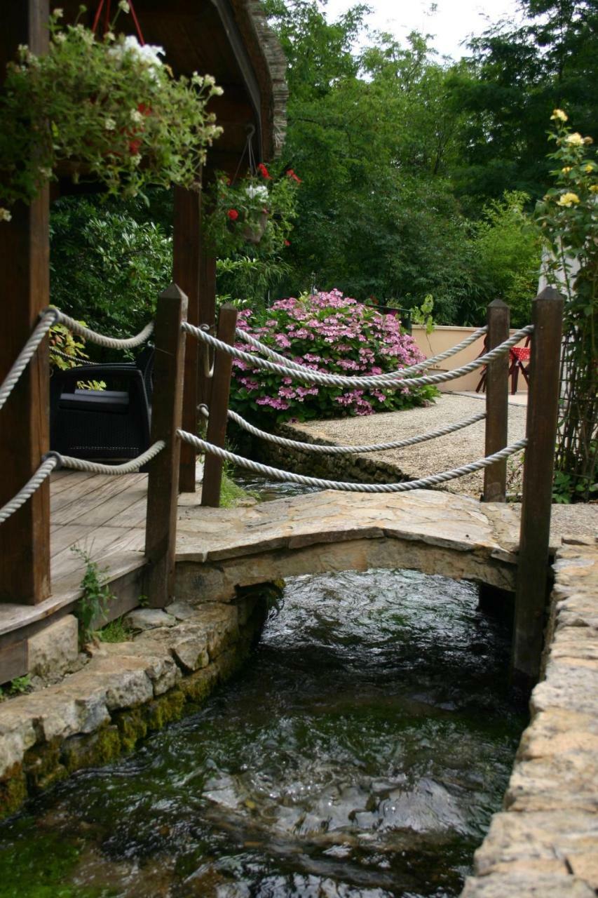 Le Moulin Du Bleufond Hotel Montignac-Lascaux Exterior photo